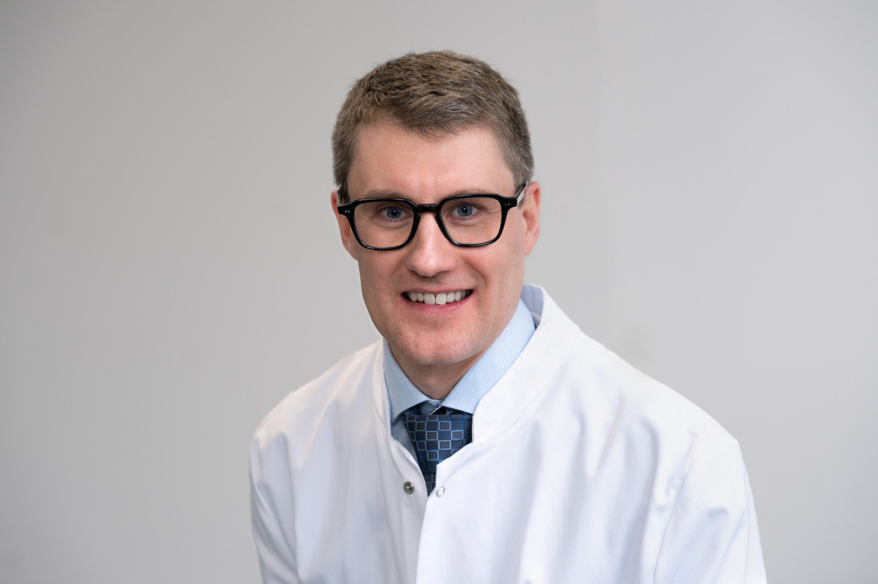 Das Bild zeigt Priv.-Doz. Dr. med. Markus Casper